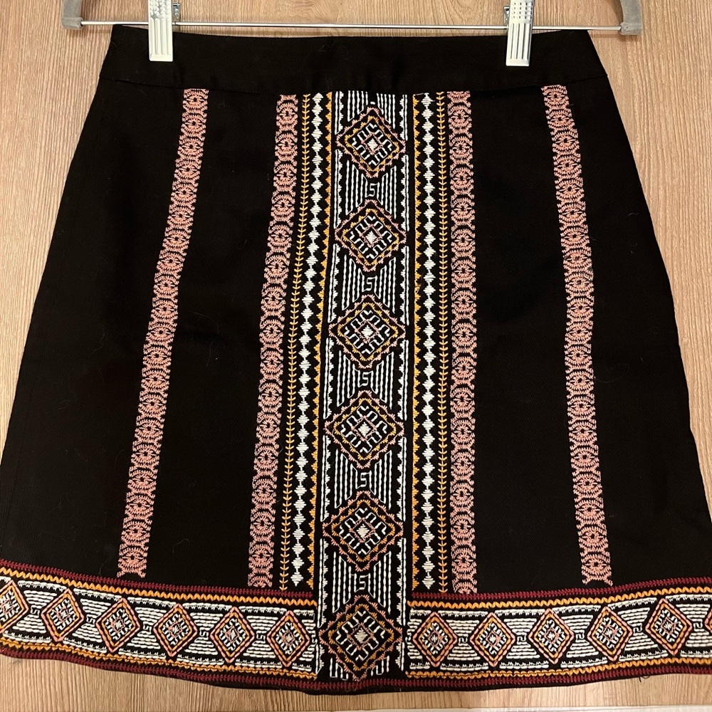 Braeve tribal embroidered mini skirt